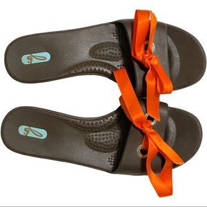 Oka B Brown Madison Slide Open Toe Sandals Orange Ribbon Low Flat Heel NWOT M/L